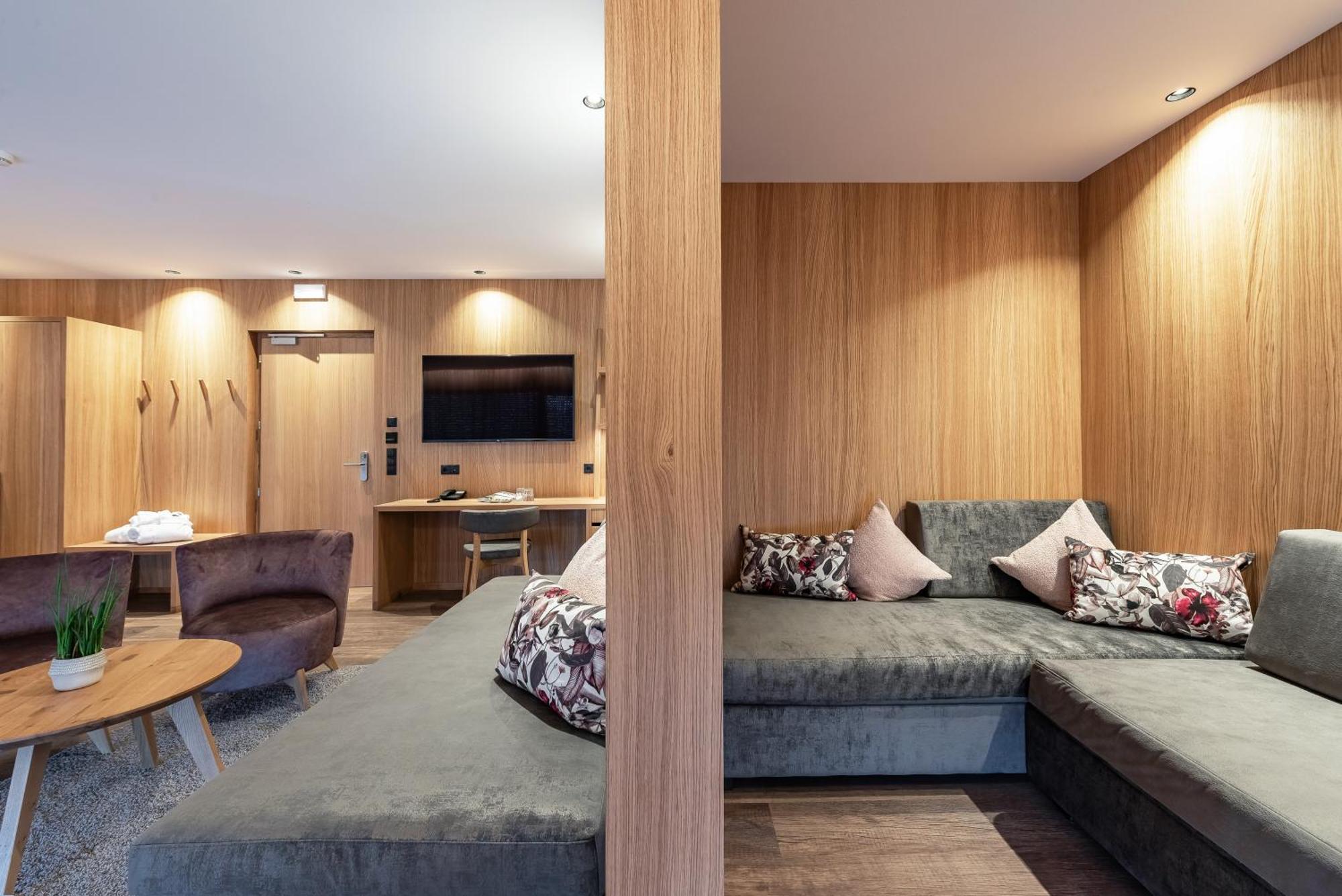 Hotel Langhof Natz-Schabs Extérieur photo
